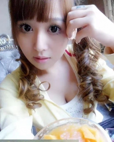 ����~����